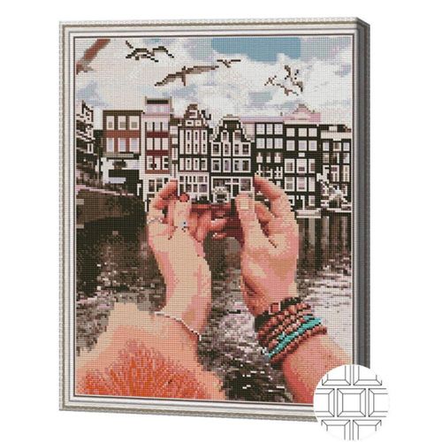 купить Картина по номерам Art Gallery QB205535 Mozaic cu diamante patrate 40x50cm Orasul in mana в Кишинёве 