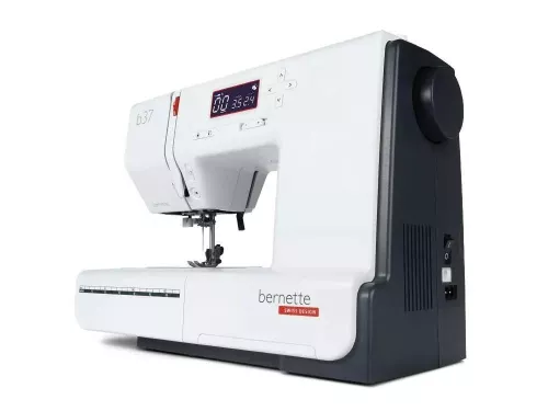 cumpără Mașină de cusut Bernette B37 în Chișinău 