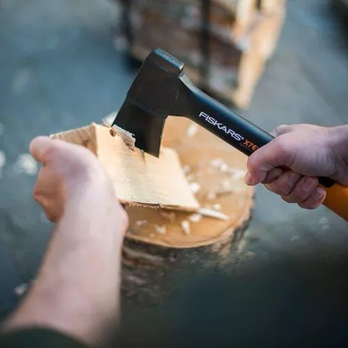 cumpără Topor Fiskars Camping XS X7 (1015618) în Chișinău 
