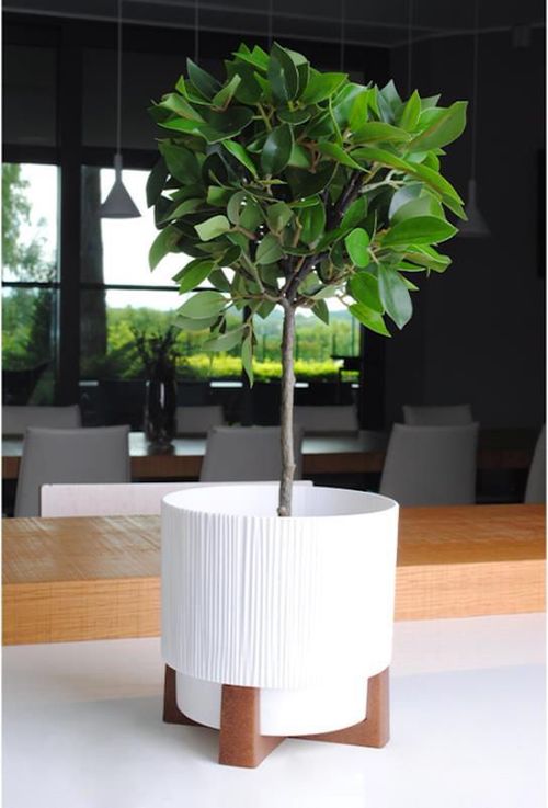 купить Цветочный горшок Aleana 128024 Oslo cu insertie si suport decorartiv d20 cm, white в Кишинёве 
