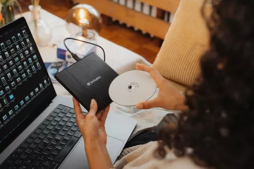 купить Привод оптический Verbatim External Slimline CD/DVD Writer with USB-C (43886) в Кишинёве 