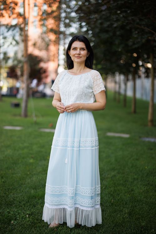 Платья