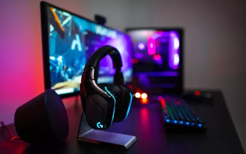 Logitech G935 Wireless 7.1 Surround Sound MAXIMUM