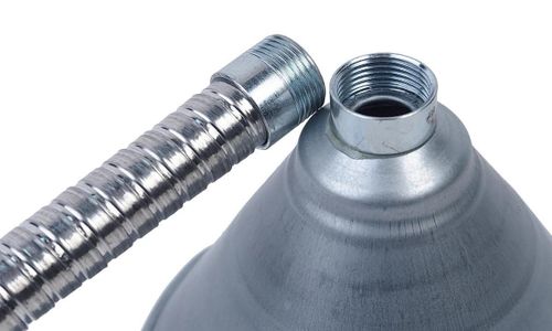 cumpără Accesoriu auto JTC JTC-3109A Воронка металлическая с гибким наконечником 630мм în Chișinău 