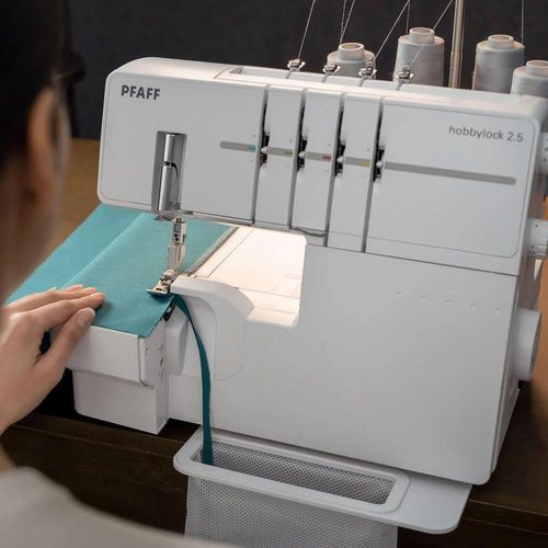 cumpără Mașină de surfilat Pfaff Hobbylock 2.5 în Chișinău 
