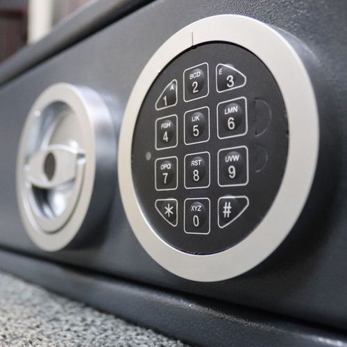 cumpără Safeu de mobilier Griffon GU.135.E (175x1350x510), art.00.234 în Chișinău 