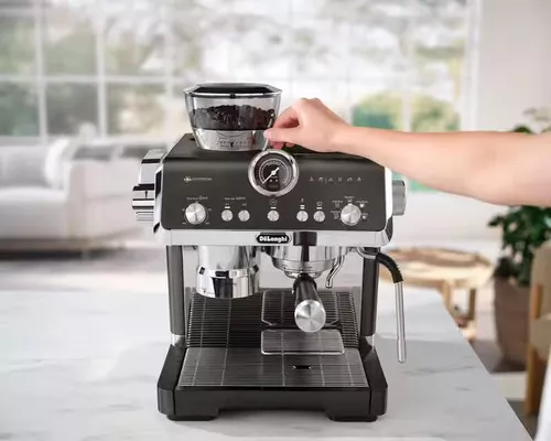 купить Кофемашина DeLonghi EC9555.BK La Specialista Opera в Кишинёве 