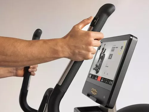 купить Эллиптический тренажер Technogym 5035 Excite Vario (max.180kg) в Кишинёве 