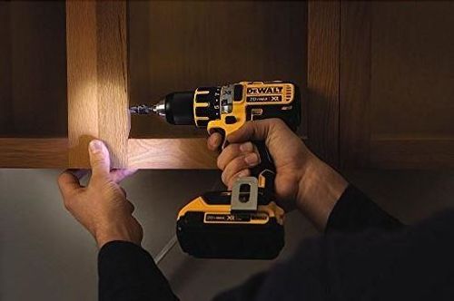 купить Шуруповёрт DeWalt DCD790M2-QW в Кишинёве 