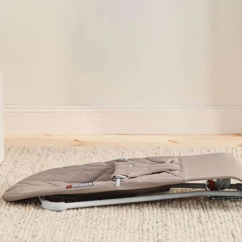 купить Детское кресло-качалка BabyBjorn 006317A Bliss Woven Petal Quilt, Sand Gray в Кишинёве 