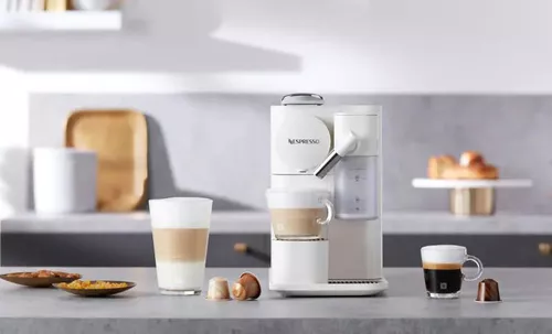 cumpără Cafetiera Nespresso Lattissima One în Chișinău 