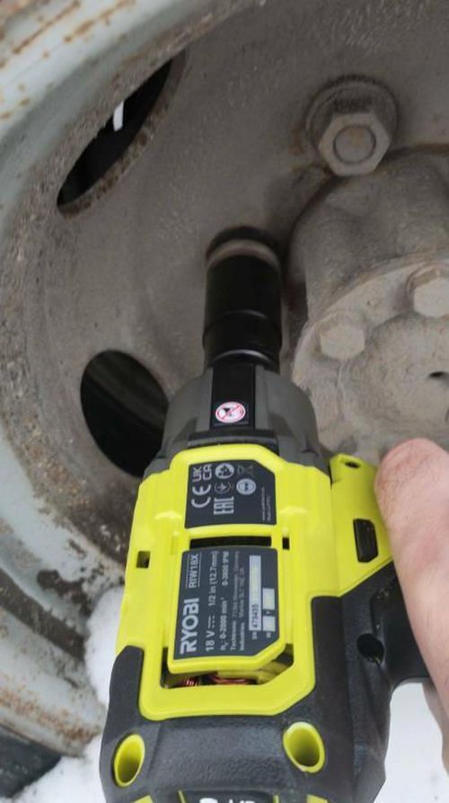 купить Гайковерт RYOBI RIW18X-0 5133004960 в Кишинёве 