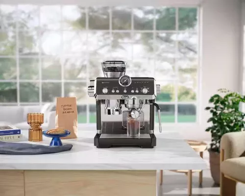 купить Кофемашина DeLonghi EC9555.BK La Specialista Opera в Кишинёве 