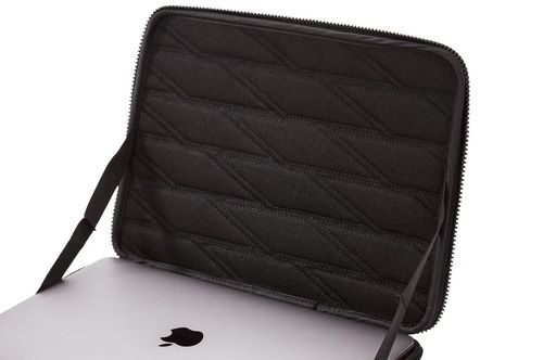 cumpără Geantă laptop THULE Husa Gauntlet MacBook Sleeve Pro 13 inch black în Chișinău 