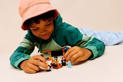 купить Конструктор Lego 76460 Hogwarts Castle: Sorting Hat Ceremony в Кишинёве 