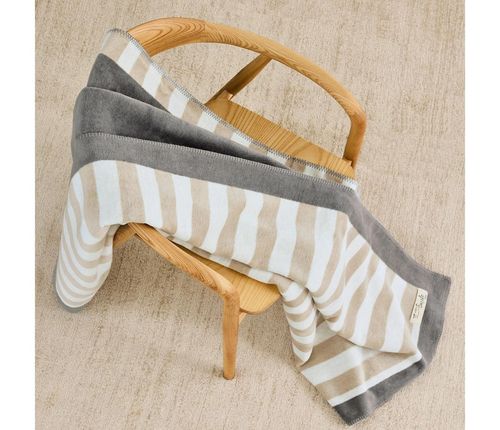 купить Плед s.Oliver 2656/380 Jacquar Decke 150х200 Beige/grey в Кишинёве 