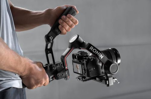 купить Стабилизатор DJI RS3 Combo - Camera Stabilizer for Mirrorless and DSLR cameras (930767) в Кишинёве 
