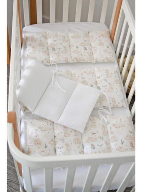 cumpără Protecție laterală pentru pătuț Veres 154.01.11 бампер на 3 стороны зайчики в цветах în Chișinău 