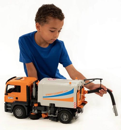 cumpără Mașină Bruder 3780 Masina curatenie stradala MAN TGS, 45594 în Chișinău 