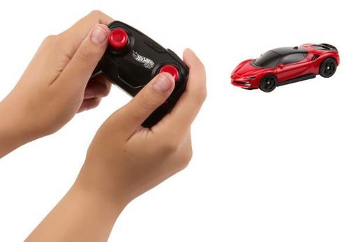 cumpără Jucărie cu telecomandă Hot Wheels JGD09 Automobil de curse RC 1:64 Ferrari SF90 în Chișinău 