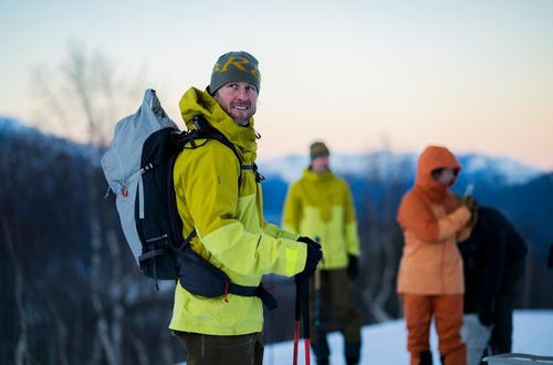 cumpără Îmbrăcăminte sport Rab Caciula Logo Beanie Light Khaki/Sahara (QAB-39-LSA-ONE) în Chișinău 