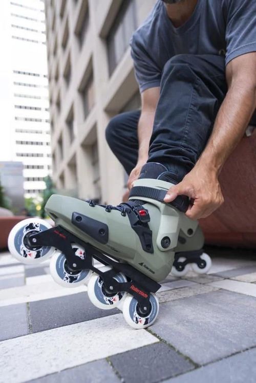 cumpără Role Rollerblade 86B0740070G008 TWISTER LE VERDE CAMO Size 39-40 în Chișinău 