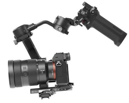 купить Стабилизатор DJI RSC2 Pro Combo - Camera Stabilizer for Mirrorless and DSLR cameras (903037) в Кишинёве 