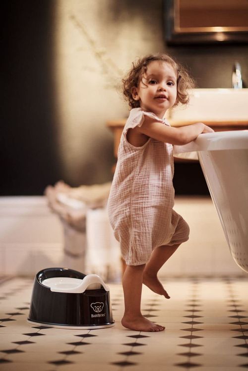 Горшок BabyBjorn Smart Potty Black/White 