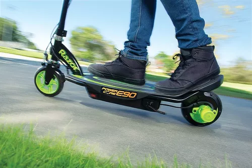 купить Самокат Razor 13173802 Scooter Electric Power Core E90 - Green 23L в Кишинёве 