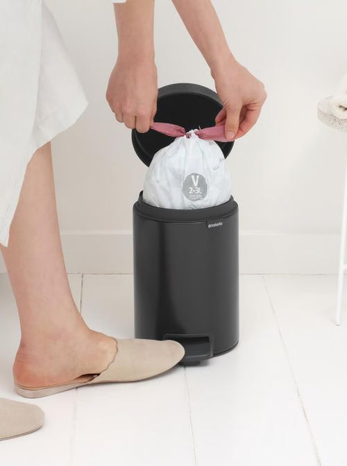 купить Урна для мусора Brabantia 11 33 21 NewIcon 3L, Matt Black в Кишинёве 