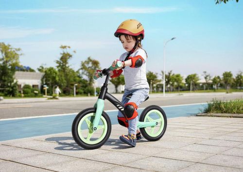 cumpără Bicicletă Hape E1208 Bicicletă de echilibru Learner Balance Bike, verde în Chișinău 