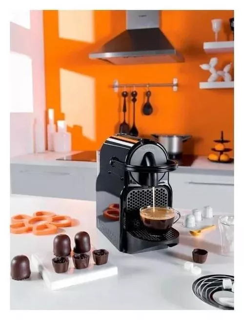 купить Кофемашина капсульная DeLonghi EN80.B Nespresso Inissia в Кишинёве 