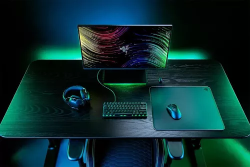 cumpără Covoraș pentru mouse Razer RZ02-04890100-R3M1 Atlas - Premium Tempered Glass Mat în Chișinău 