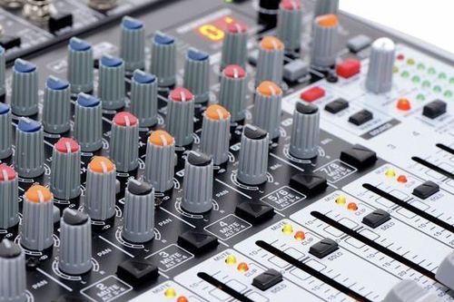 cumpără DJ controller Behringer Xenyx X1204 USB în Chișinău 