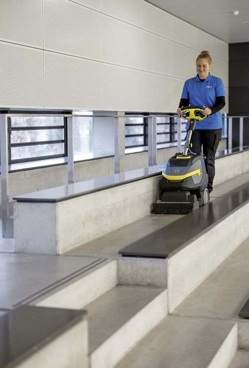 cumpără Mașină de spălat pardoseli Karcher 1.783-494.0 BR 35/12 C Bp Pack Promo New în Chișinău 