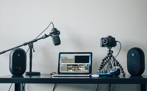 купить Колонки Hi-Fi JBL 104 BT speaker set в Кишинёве 