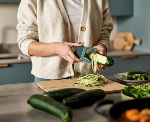 купить Овощечистка Joseph Joseph 20208 Decojitor julienne в Кишинёве 