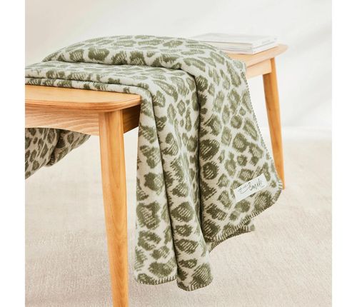 купить Плед s.Oliver 2657/700 Jacquar Decke 150х200 Olive в Кишинёве 