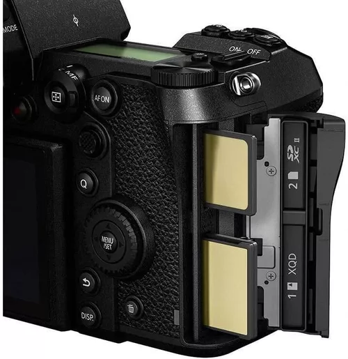 cumpără Aparat foto mirrorless Panasonic DC-S1KEE-K în Chișinău 