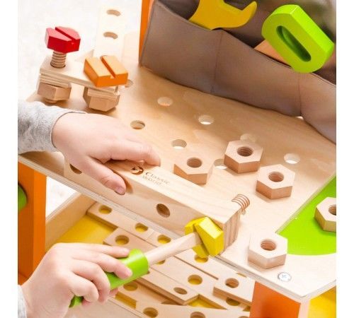 Деревянный стол с инструментами Classic World 3646 