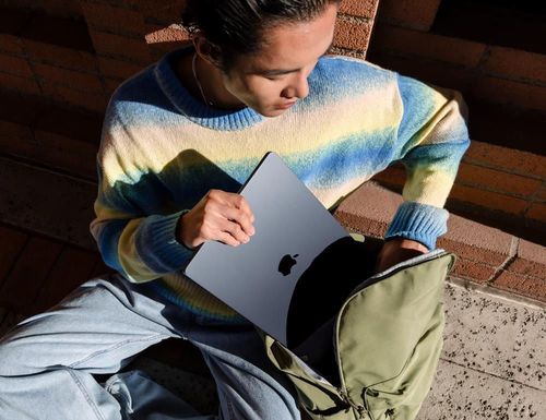 cumpără Laptop Apple MacBook Air 15.0 M3 8c/10g 24/512GB Space Grey MC9H4 în Chișinău 