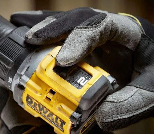 cumpără Șurubelnița DeWalt DCD794NT-XJ XR BL Li-Ion 18V, 2vit. în Chișinău 