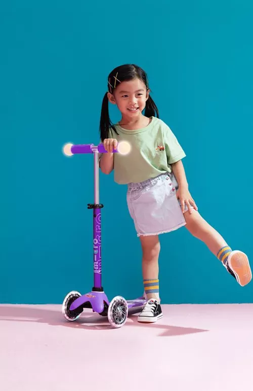 купить Самокат Micro MMD129 Mini Deluxe Magic LED Purple в Кишинёве 