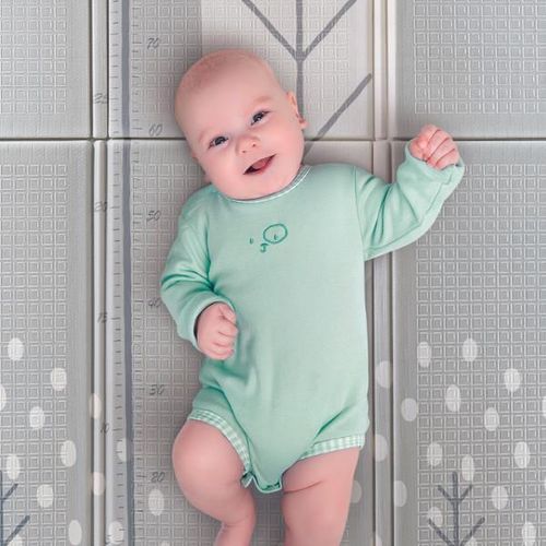 купить Коврик игровой Hape E0120 Covoraș de joacă pliabil Alfabet в Кишинёве 