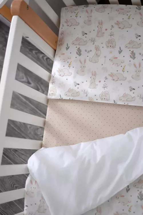 купить Детское постельное белье Veres 153.1.21 Сменная постель Зайчики в Цветах 90x110/40x60 (3ед.) в Кишинёве 