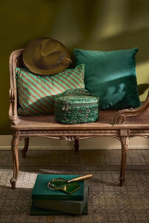 купить Несессер/косметичка Pip Studio 51.274.286 Cleo Beauty Case Quilted Daisy Dreams Green 26x16x16cm Green в Кишинёве 