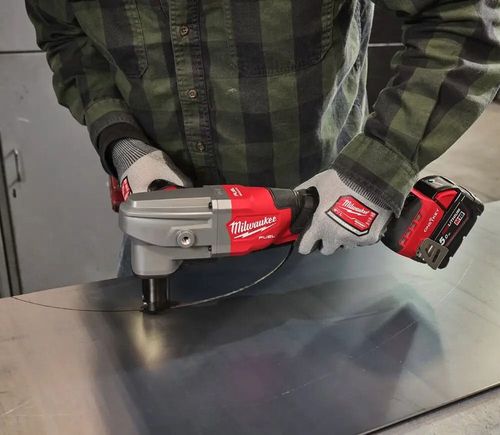 купить Электроножницы Milwaukee 4933498982 Masina de taiat tabla 3.5mm M18 Fuel в Кишинёве 