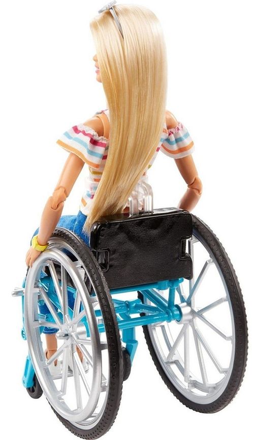 купить Кукла Barbie GGL22 ️ Fashionista in Scaun cu Rotile в Кишинёве 