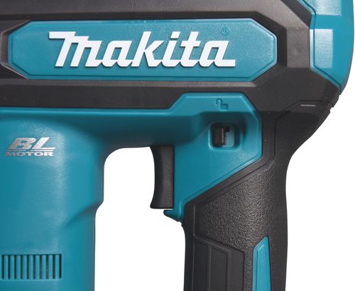 купить Пистолет гвоздезабивной Makita PT001GZ Pistol de batut cuie fara cap XGT 40V 15-35mm (fara acumulatori) в Кишинёве 