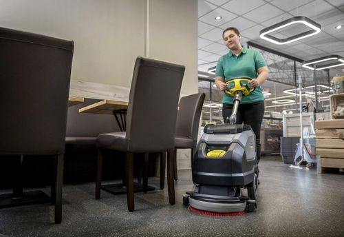 cumpără Mașină de spălat pardoseli Karcher 1.783-442.0 BD 35/15 C Classic BP Pack New în Chișinău 